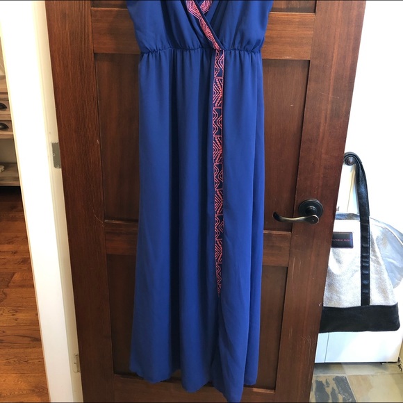 Dress - Picture 2 of 3